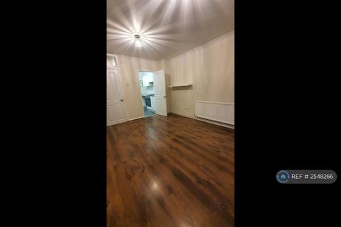 undefined, Crediton Close, Bedford, MK40