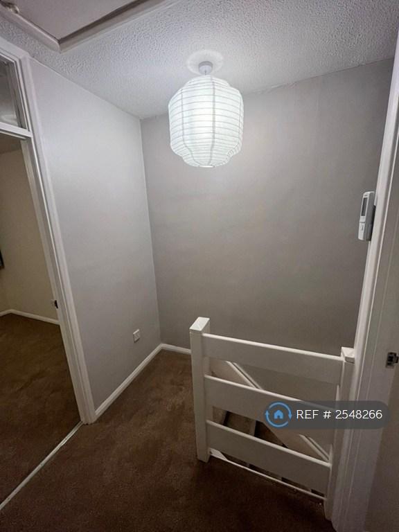 Hallway Ff