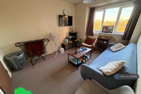 1 bedroom flat to rent, Chilten View Rd, Uxbridge, UB8