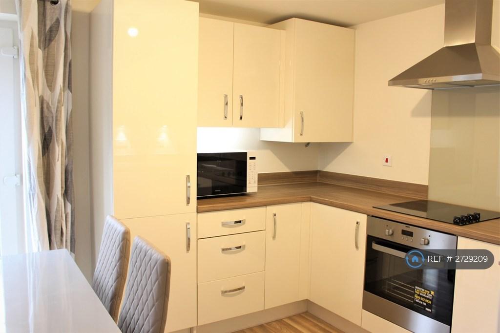 Kitchen b