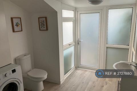 undefined, Telephone Road, Southsea, PO4
