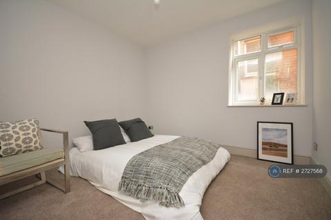 2 bedroom flat to rent, Endcliffe Apartments, Margate, CT9