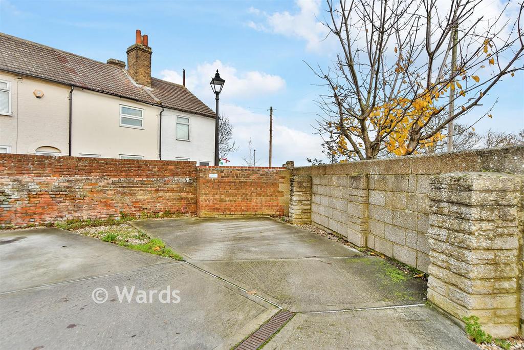 Driveway/Parking