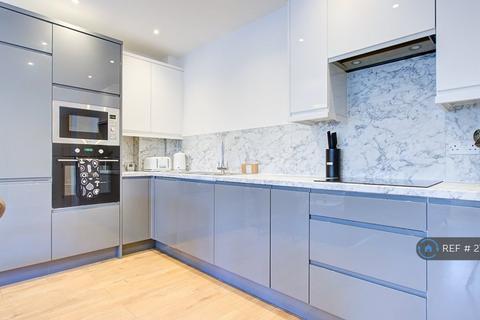 undefined, Dukes Avenue, New Malden, KT3