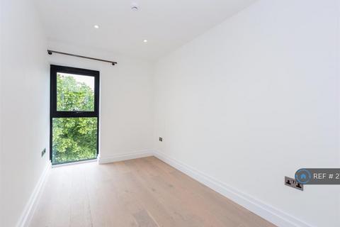 undefined, Brayfields, Maidenhead, SL6
