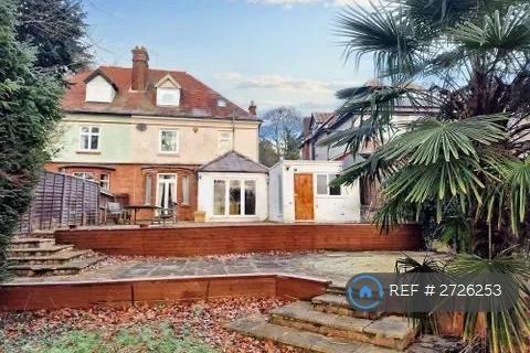 undefined, Tonbridge Road, Maidstone, ME16