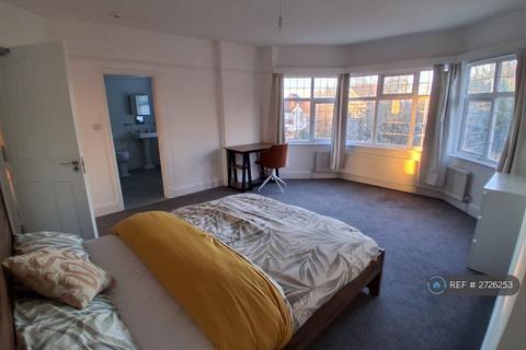 undefined, Tonbridge Road, Maidstone, ME16