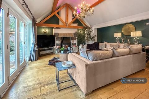 undefined, Long Street, Belton, Loughborough, LE12