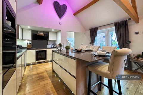 undefined, Long Street, Belton, Loughborough, LE12