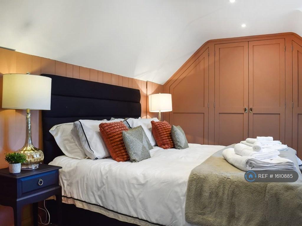 Bedroom 1 With Ensuite