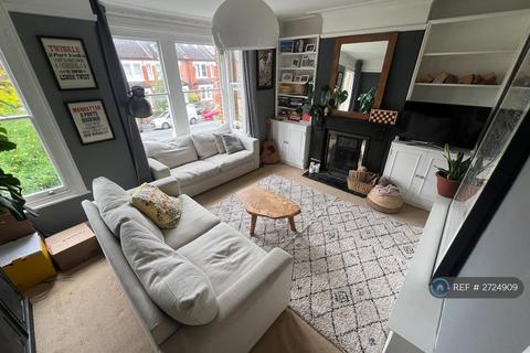 2 bedroom flat to rent, Clive Road, London, SE21