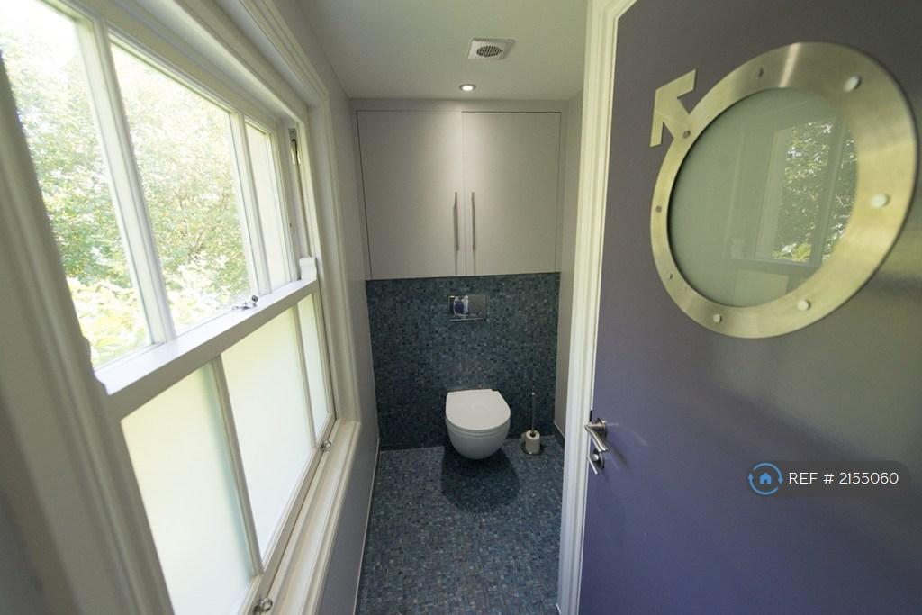 Toilet 1