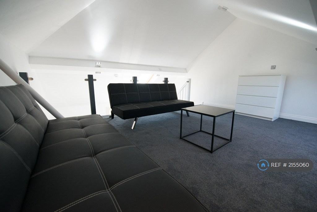 Tv Lounge