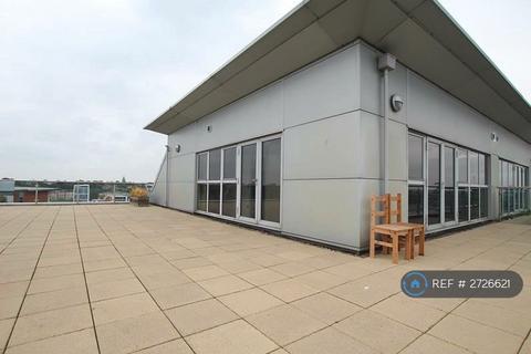 2 bedroom penthouse to rent, North West, Nottingham, NG1