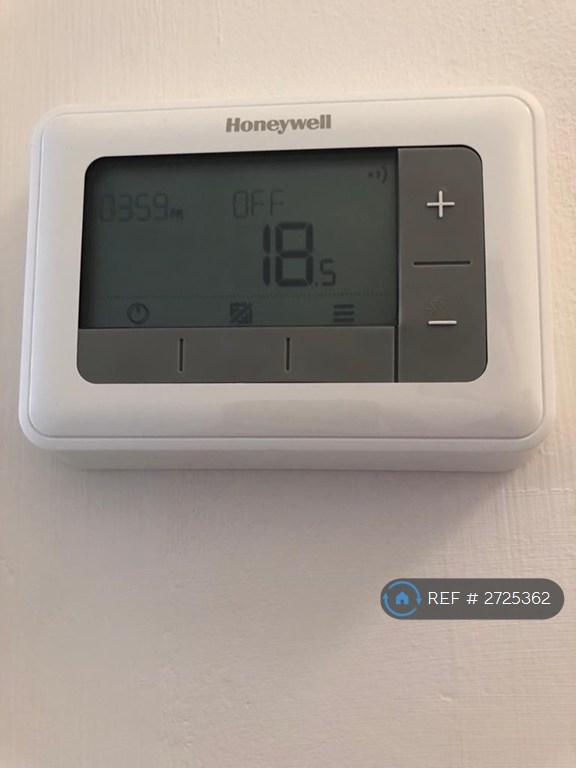 Gas Central Heating - Thermostat