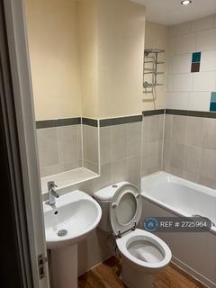 3 bedroom terraced house to rent, Bismuth Drive, Sittingbourne, ME10
