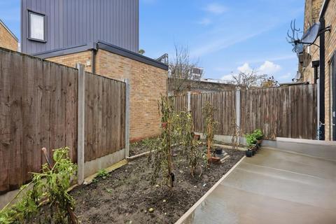 undefined, Chestnut Avenue, Forest Gate