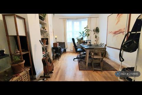 2 bedroom flat to rent, Allen Road, London, N16