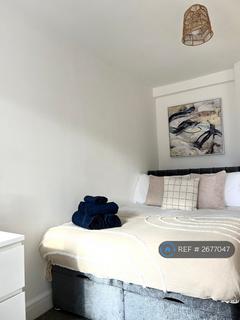 undefined, Loates Lane, Watford, WD17