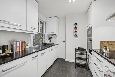 2 bedroom flat for sale, Oakhurst Grove,  London, SE22