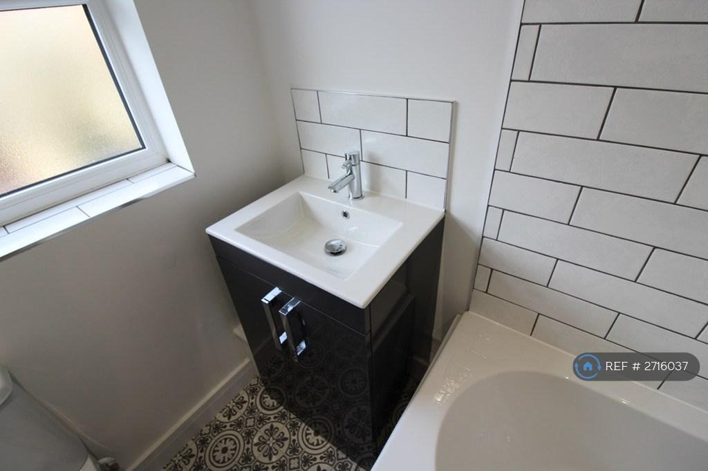 Contemporary Fittings