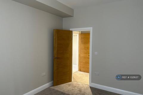 undefined, Welldon Crescent, Harrow, HA1