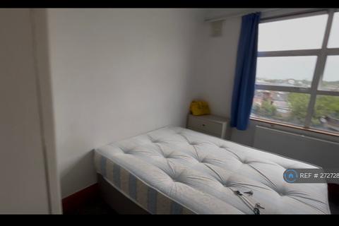 1 bedroom in a flat share to rent, Burnley Road, London, NW10