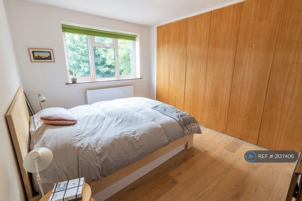 King Size Bed With Built-In Oak Wardrobe