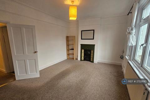 undefined, Staines Road, Twickenham, TW2