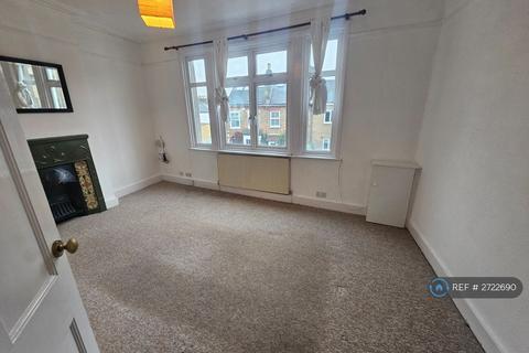 undefined, Staines Road, Twickenham, TW2