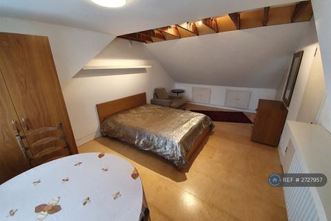 undefined, Fairfield Crescent, Edgware, HA8