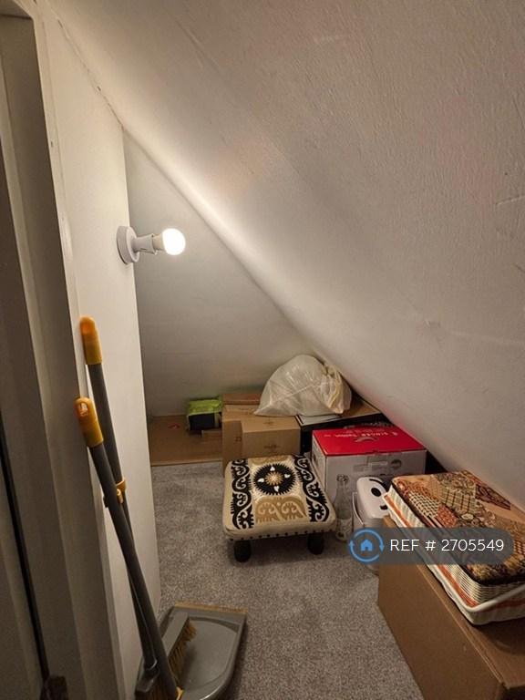 Lounge Eaves Storage