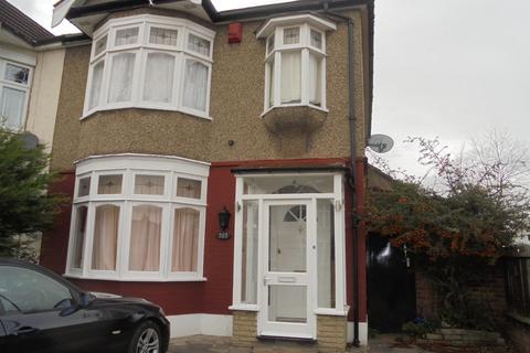 3 bedroom end of terrace house for sale, Dawlish Drive, Ilford, Essex, IG3
