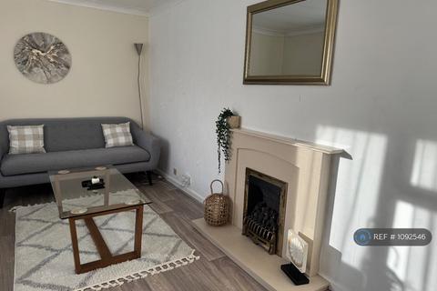 2 bedroom flat to rent, Rothesay Avenue, Newcastle Under Lyme, ST5