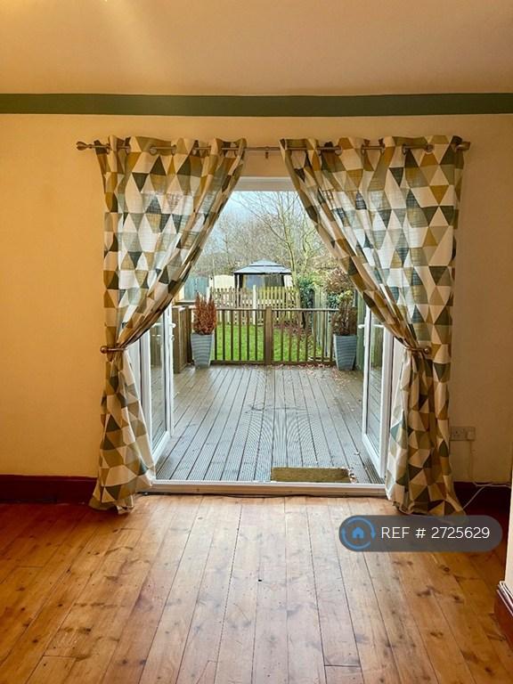 Reception Room With Indoor/Outdoor Feel