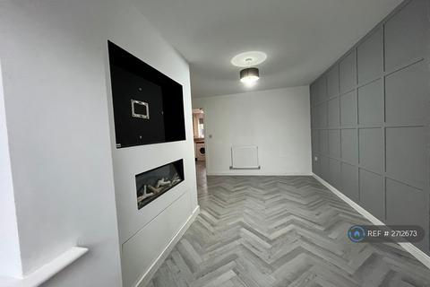 3 bedroom semi-detached house to rent, Cotton Meadows, Bolton, BL1