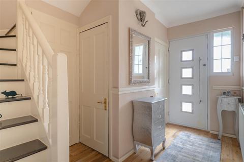 4 bedroom property for sale, Beech Avenue, Northampton