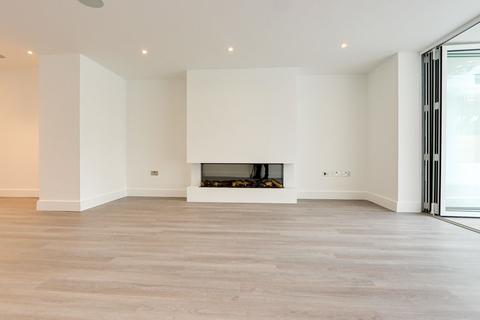 4 bedroom terraced house to rent, Revenue House, St Lawrence
