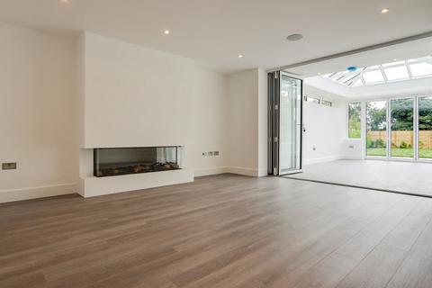 4 bedroom terraced house to rent, Revenue House, St Lawrence