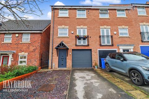 3 bedroom townhouse for sale, Middlewood Drive East, Sheffield