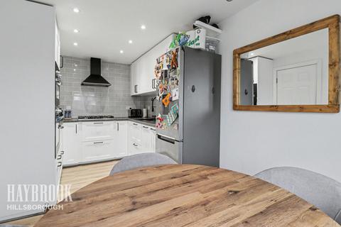 3 bedroom townhouse for sale, Middlewood Drive East, Sheffield