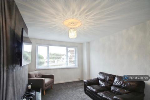 3 bedroom bungalow to rent, Redhill Avenue, Tingley, Wakefield, WF3