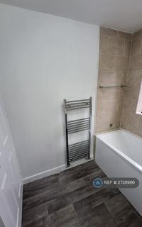 3 bedroom semi-detached house to rent, Billy Lane, Swinton, Manchester, M27