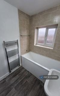 3 bedroom semi-detached house to rent, Billy Lane, Swinton, Manchester, M27