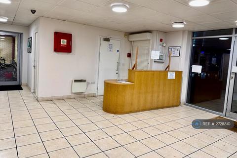 undefined, Cosmopolitain Court, Enfield, EN1