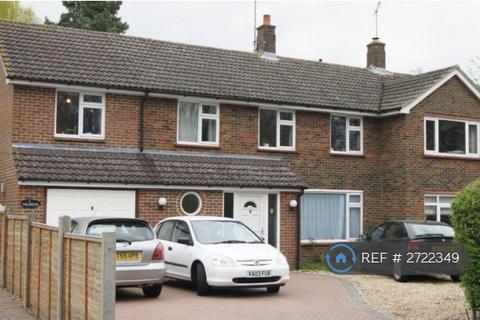 undefined, The Green, Berkshire, RG12