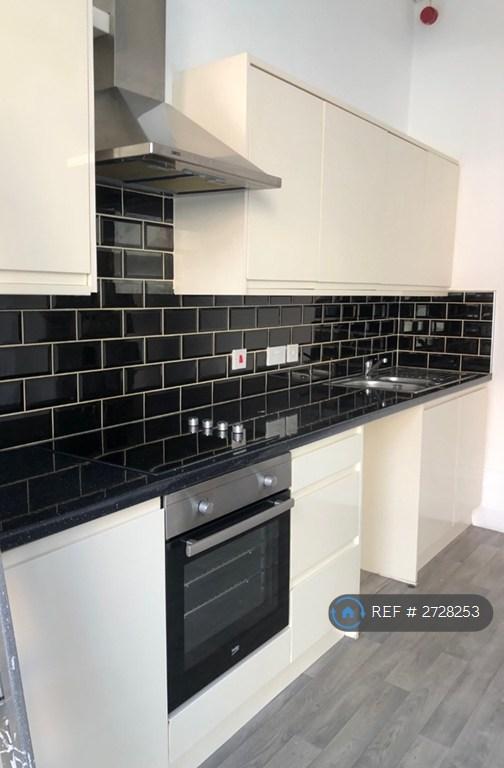 Modern Fitted Kitchen