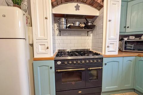 2 bedroom terraced house for sale, New Beech Road, Heaton Mersey, Stockport