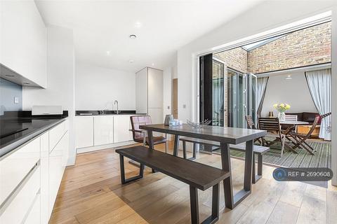 undefined, Narrowboat Avenue, Brentford, TW8