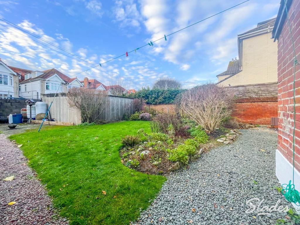 13 chestnut garden m